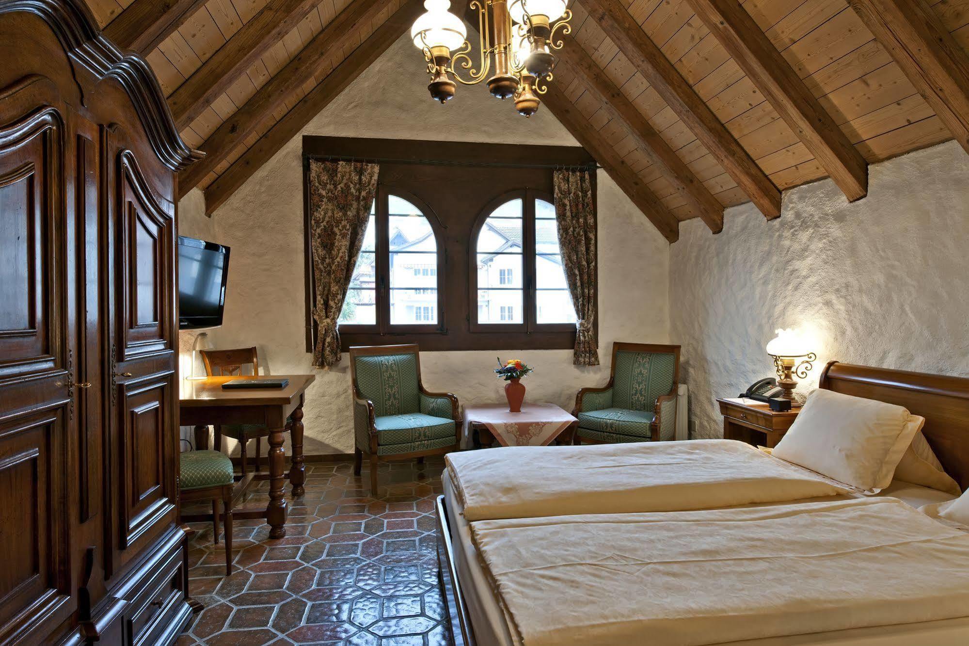 Swiss-Chalet Merlischachen - Romantik Schloss-Hotel Am See Kussnacht Ngoại thất bức ảnh